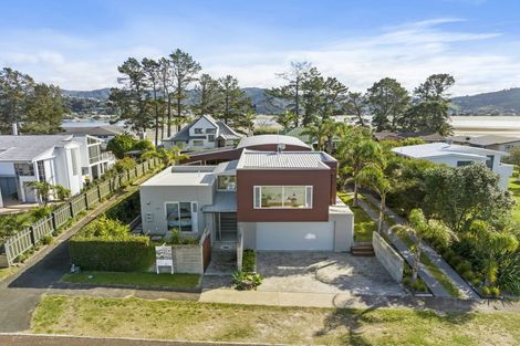 Photo of property in 12 Dunlop Drive, Pauanui, Hikuai, 3579