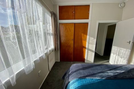 Photo of property in 20 Redwood Avenue, Tawa, Wellington, 5028