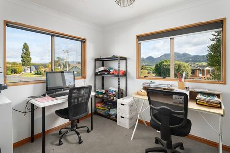 Photo of property in 2 Baigent Place, Tanners Point, Katikati, 3177