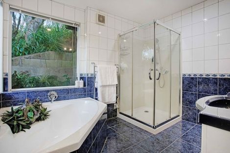 Photo of property in 23 Pinewood Grove, Botany Downs, Auckland, 2010