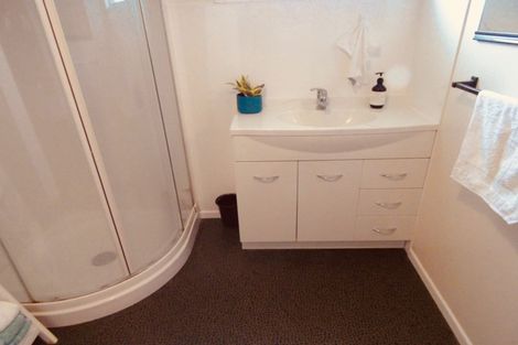 Photo of property in 1/506 Devon Street East, Strandon, New Plymouth, 4312