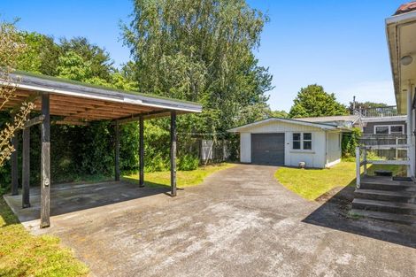 Photo of property in 15 Heretaunga Square, Silverstream, Upper Hutt, 5019