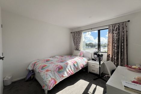 Photo of property in 5b Notre Dame Way, Albany, Auckland, 0632