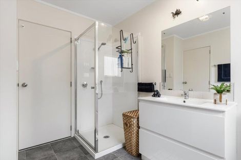 Photo of property in 13 Macloughlin Drive, Te Puke, 3119