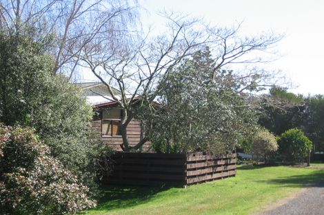 Photo of property in 10 Hardy Place, Cooks Beach, Whitianga, 3591