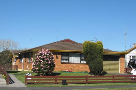 Photo of property in 52 Hakanoa Street, Huntly, 3700