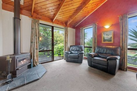 Photo of property in 12 Sandgate Avenue, Botany Downs, Auckland, 2010