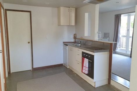 Photo of property in 81 Lauderdale Road, Birkdale, Auckland, 0626