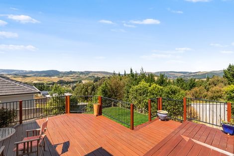 Photo of property in 154 Endeavour Drive, Whitby, Porirua, 5024