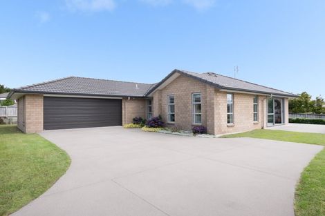 Photo of property in 6 Crater Close, Pyes Pa, Tauranga, 3112