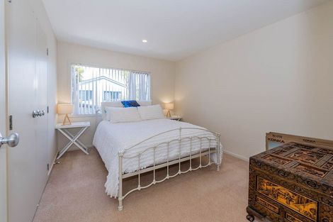Photo of property in 7/78 Fernhill Way, Oteha, Auckland, 0632