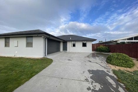 Photo of property in 5 Royalist Avenue, North New Brighton, Christchurch, 8083
