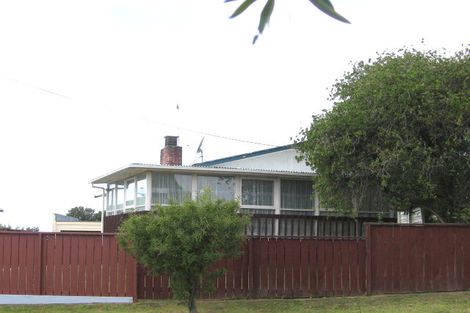 Photo of property in 257 Rangatira Road, Beach Haven, Auckland, 0626