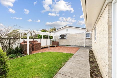 Photo of property in 9 Kapu Grove, Whalers Gate, New Plymouth, 4310