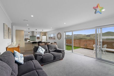 Photo of property in 5 Takapo Grove, Kelson, Lower Hutt, 5010