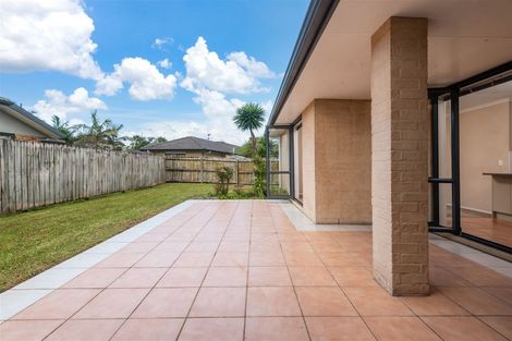 Photo of property in 96 Redcastle Drive, East Tamaki, Auckland, 2013