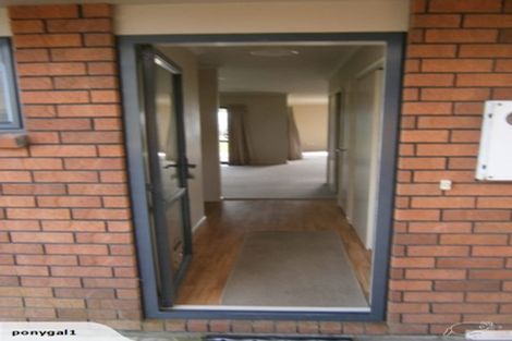 Photo of property in 581 Waitara Road, Huirangi, New Plymouth, 4373