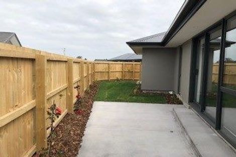 Photo of property in 8 Hamlett Drive, Woodend, 7610