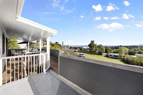 Photo of property in 11 Paurini Place, Motuoapa, 3382