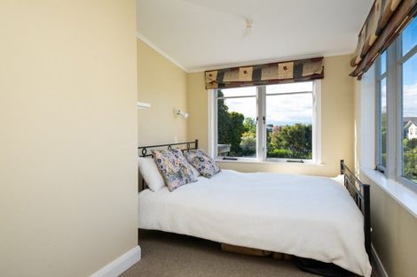 Photo of property in Rosewood, 39 Napier Terrace, Hospital Hill, Napier, 4110