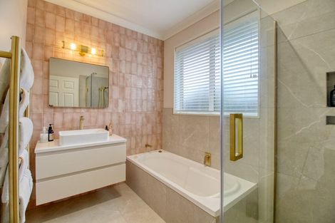 Photo of property in 11 Steane Place, Halswell, Christchurch, 8025