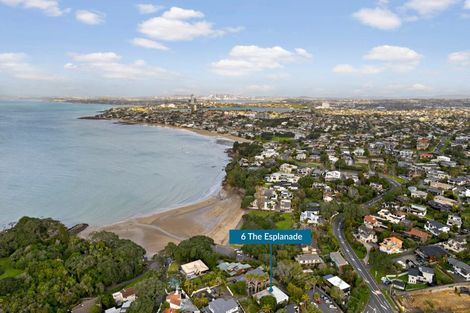 Photo of property in 6 The Esplanade, Castor Bay, Auckland, 0620
