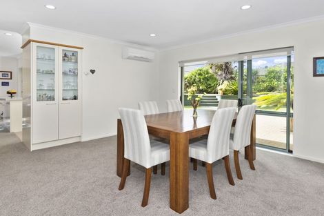 Photo of property in 214 Kilkenny Drive, East Tamaki Heights, Auckland, 2016