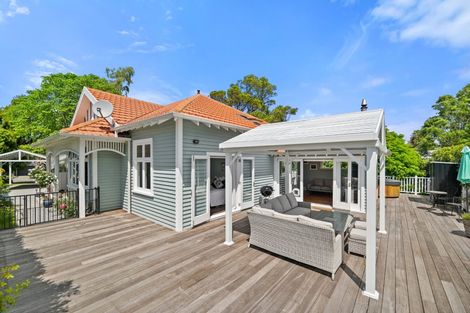 Photo of property in 21 Locarno Street, Opawa, Christchurch, 8023