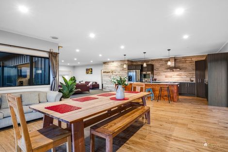 Photo of property in 123 Taiapa Valley Road, Muriwai, Waimauku, 0881