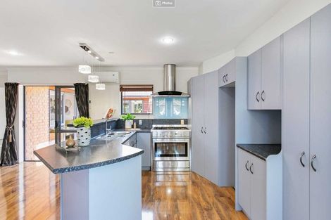 Photo of property in 52 Bluebird Crescent, Unsworth Heights, Auckland, 0632