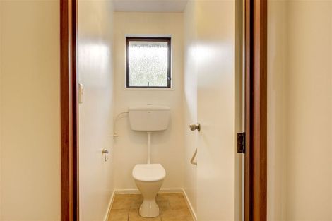 Photo of property in 1 Ward Place, Rangiora, 7400