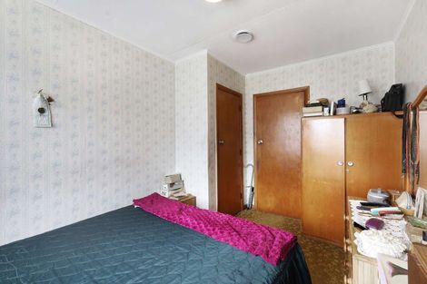 Photo of property in 42 Banks Street, Marfell, New Plymouth, 4310