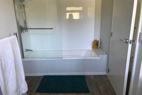 Photo of property in 25 Brompton Close, Richmond Heights, Taupo, 3330