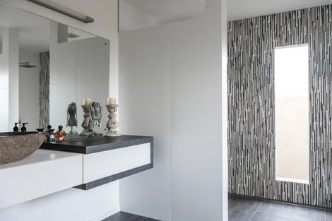 Photo of property in 8 Woodfield Place, Parkvale, Hastings, 4122