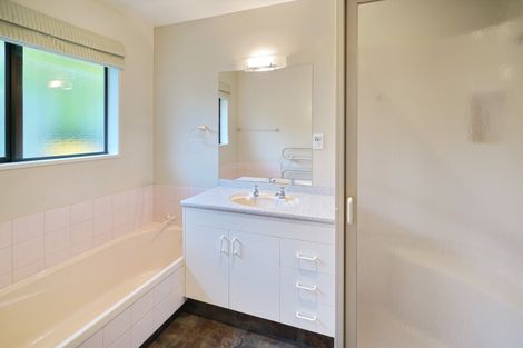 Photo of property in 2/371 Withells Road, Avonhead, Christchurch, 8042