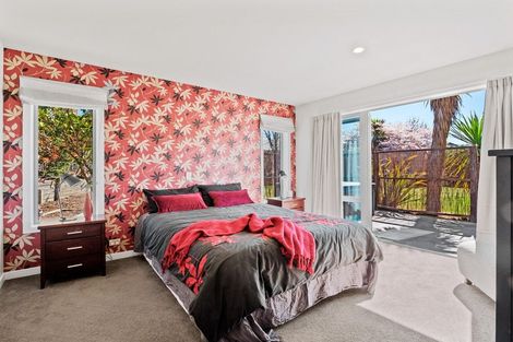 Photo of property in 8 Widgeon Place, Lake Hayes, Queenstown, 9304