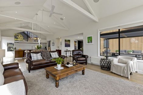 Photo of property in 14 Kerrera Lane, Jacks Point, Queenstown, 9371