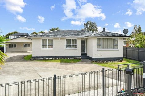 Photo of property in 34 Convair Crescent, Mangere, Auckland, 2022