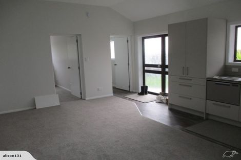 Photo of property in 8 Brasenose Place, Tawa, Wellington, 5028