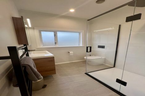 Photo of property in 11 Clifford Road, Johnsonville, Wellington, 6037