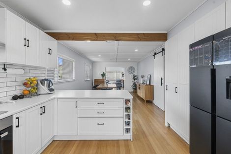 Photo of property in 118 Cutfield Road, Westown, New Plymouth, 4310