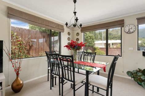 Photo of property in 19 Admiralty Place, Waikawa, Picton, 7220