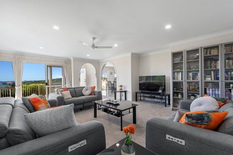 Photo of property in 5 Norfolk Way, Welcome Bay, Tauranga, 3112