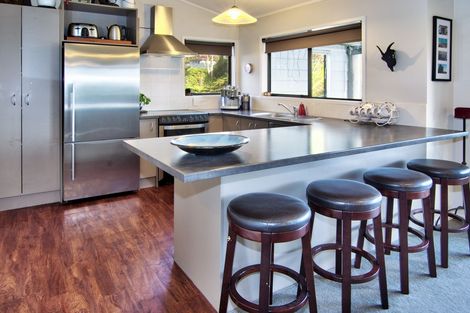 Photo of property in 43 Adam Sunde Place, Glen Eden, Auckland, 0602