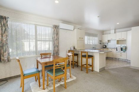 Photo of property in 6 Coleman Street, Paraparaumu, 5032