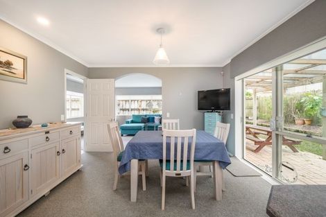 Photo of property in 86 Bob Charles Drive, Golflands, Auckland, 2013