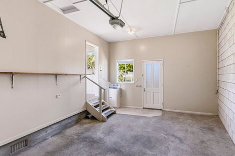 Photo of property in 52 Kapiti Road, Paraparaumu, 5032