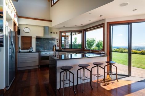 Photo of property in 121 Highland Drive, Acacia Bay, Taupo, 3385