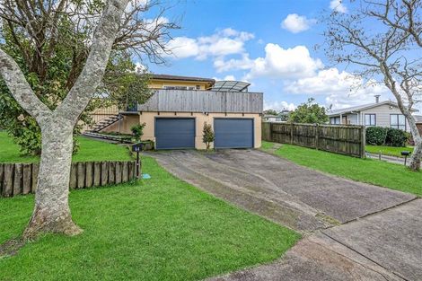 Photo of property in 64 West Harbour Drive, West Harbour, Auckland, 0618