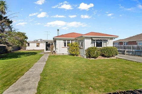 Photo of property in 75 Mcmurdo Street, Tinwald, Ashburton, 7700